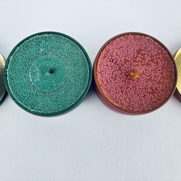 2 Vtg Claire Burke 'O Christmas Tree' & 'Christmas Memories' Scented Candle Tin - Picture 6 of 13